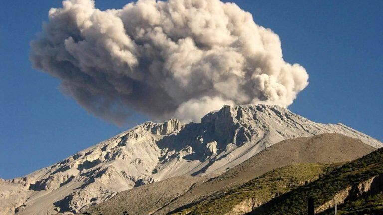 Volcán Ubinas. (Web)