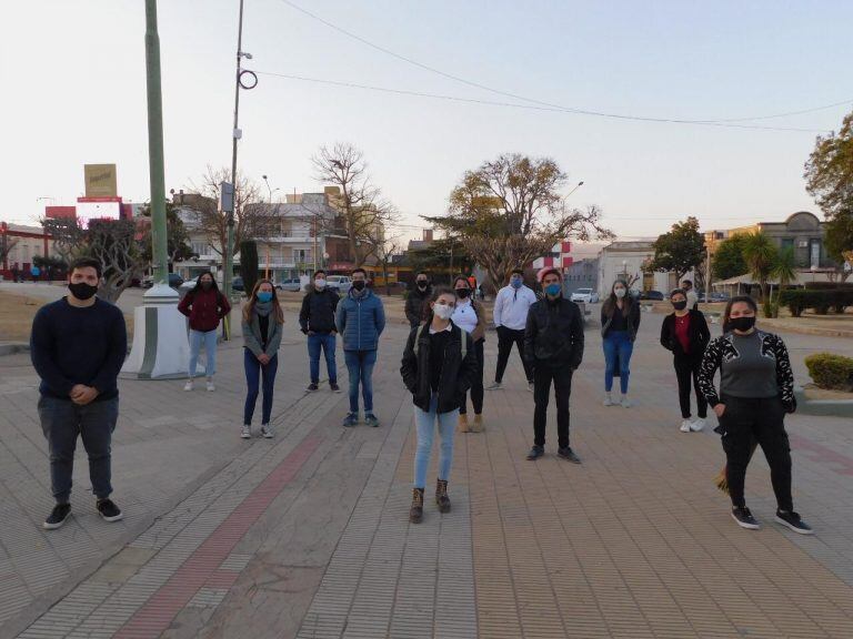 Jóvenes emprendedores de este próximo y primer proyecto dirigido a estudiantes de Punilla centro.