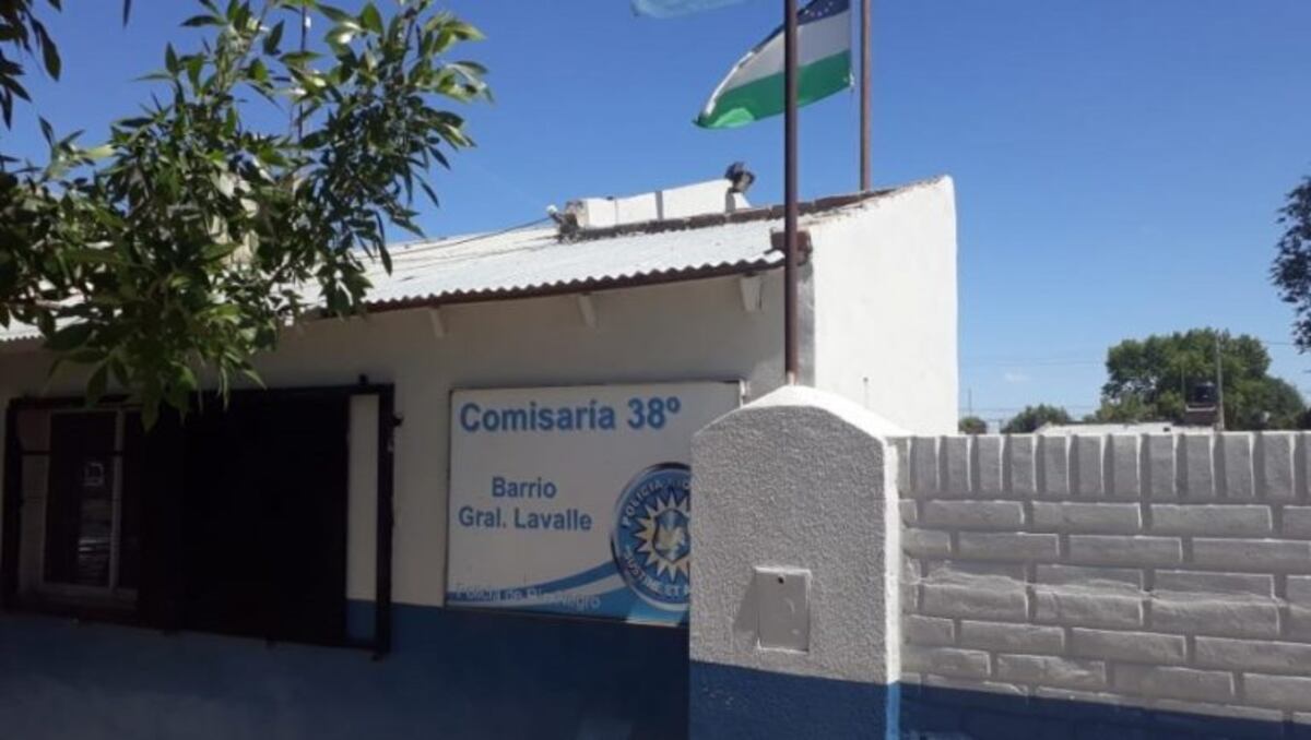 Policías salvaron la vida de una bebé que no podía respirar