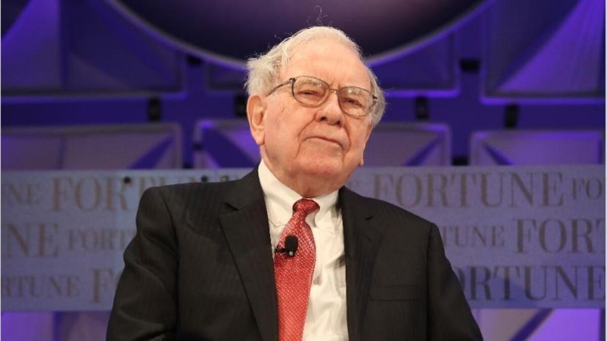 Las estrategias de Warren Buffett: cuáles fueron las diez acciones que más le rindieron en 2022