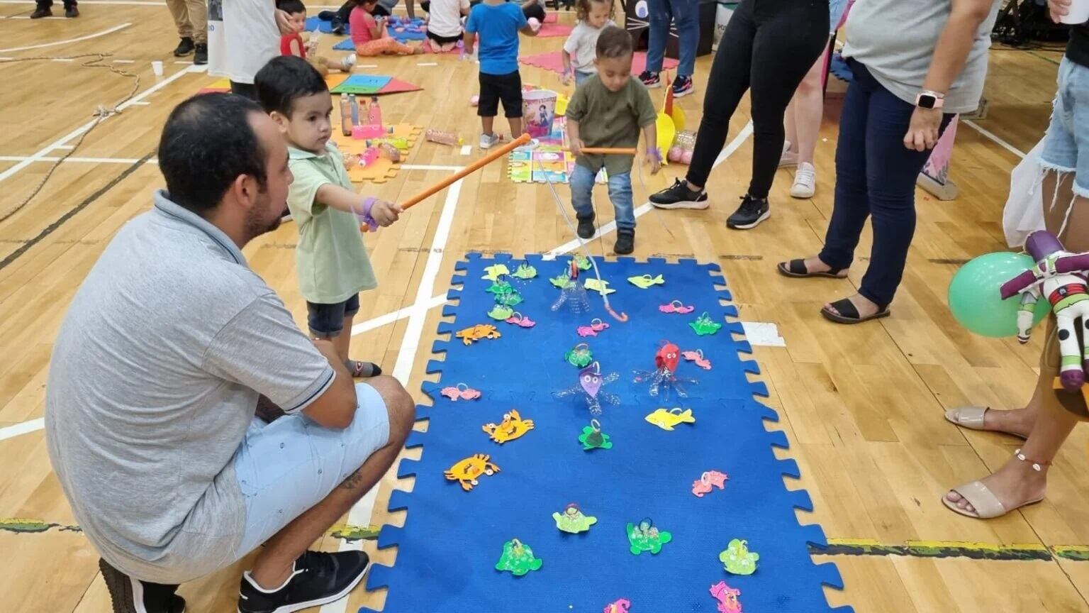 Expo-Encuentro del Prematuro 2023 en el Polideportivo Finito Gehrmann de Posadas