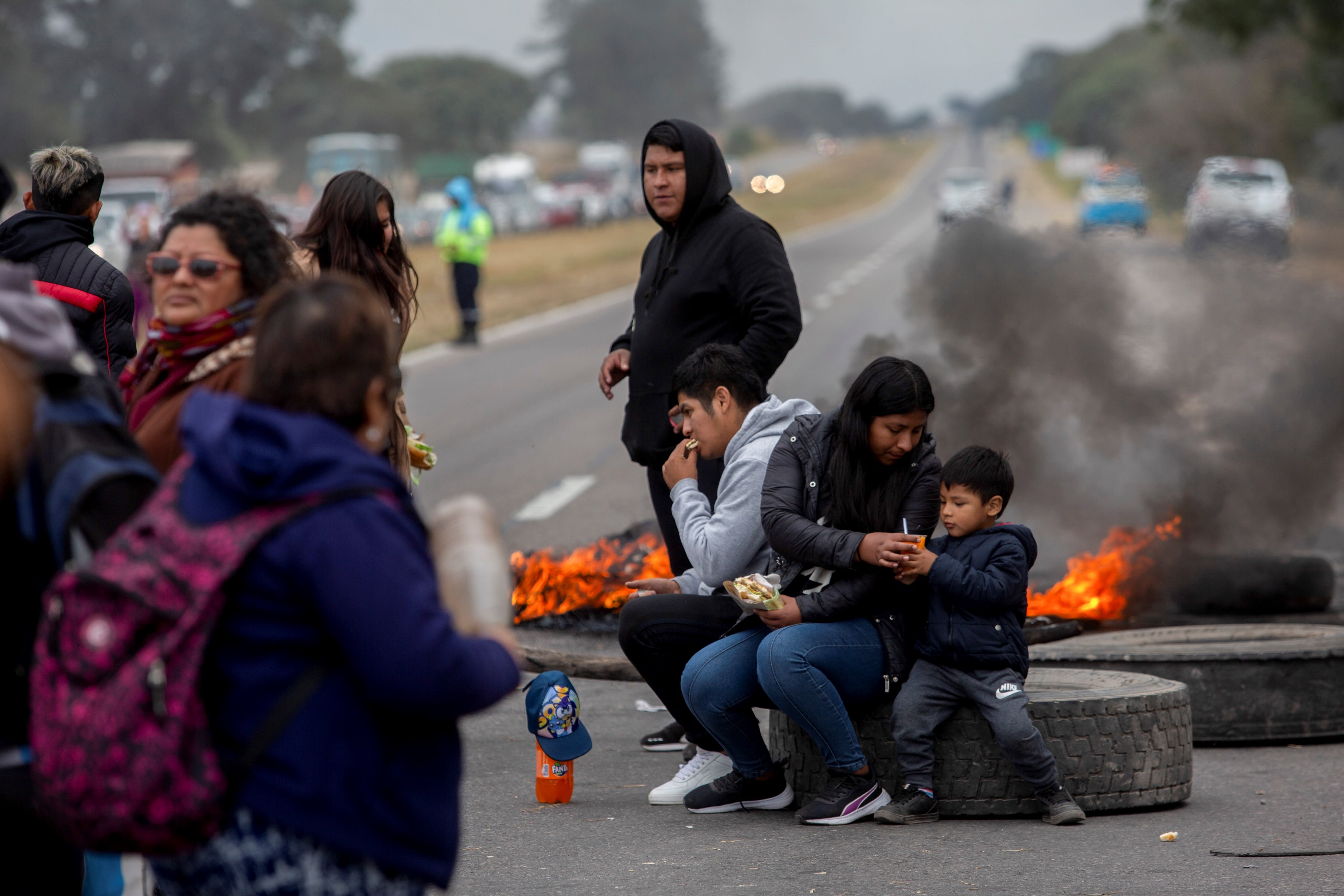 Este jueves continuaba registrándose cortes de rutas en Jujuy.