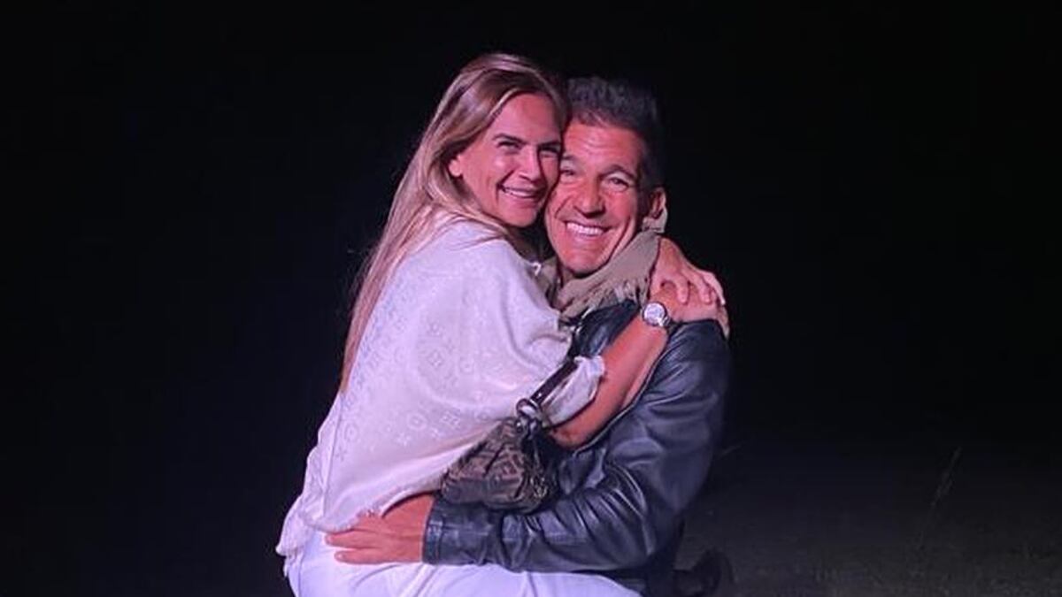 Amalia Granata disfruta del mar en Punta del Este junto a Leo Squarzon y sus hijos