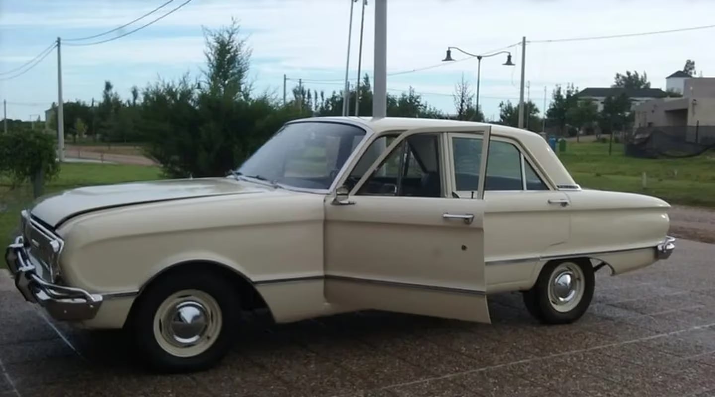 El Ford Falcon restaurado.