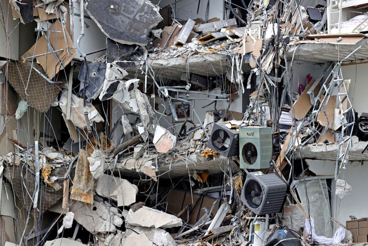 Derrumbe en Miami: habría un “error mayor” en el diseño del edificio y “daños estructurales importantes”