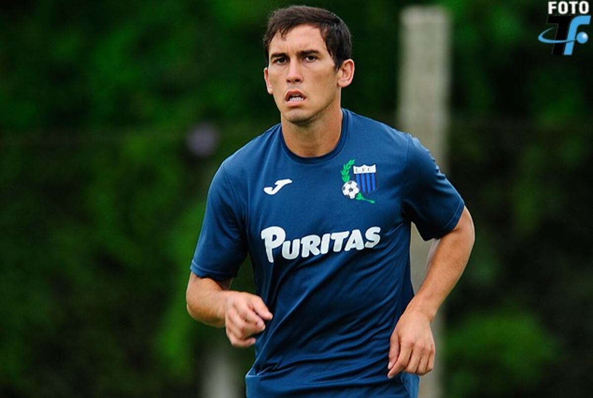 Bidoglio está cerca de sumar a un lateral derecho uruguayo