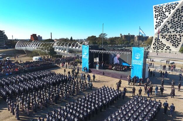 Presentación de policías