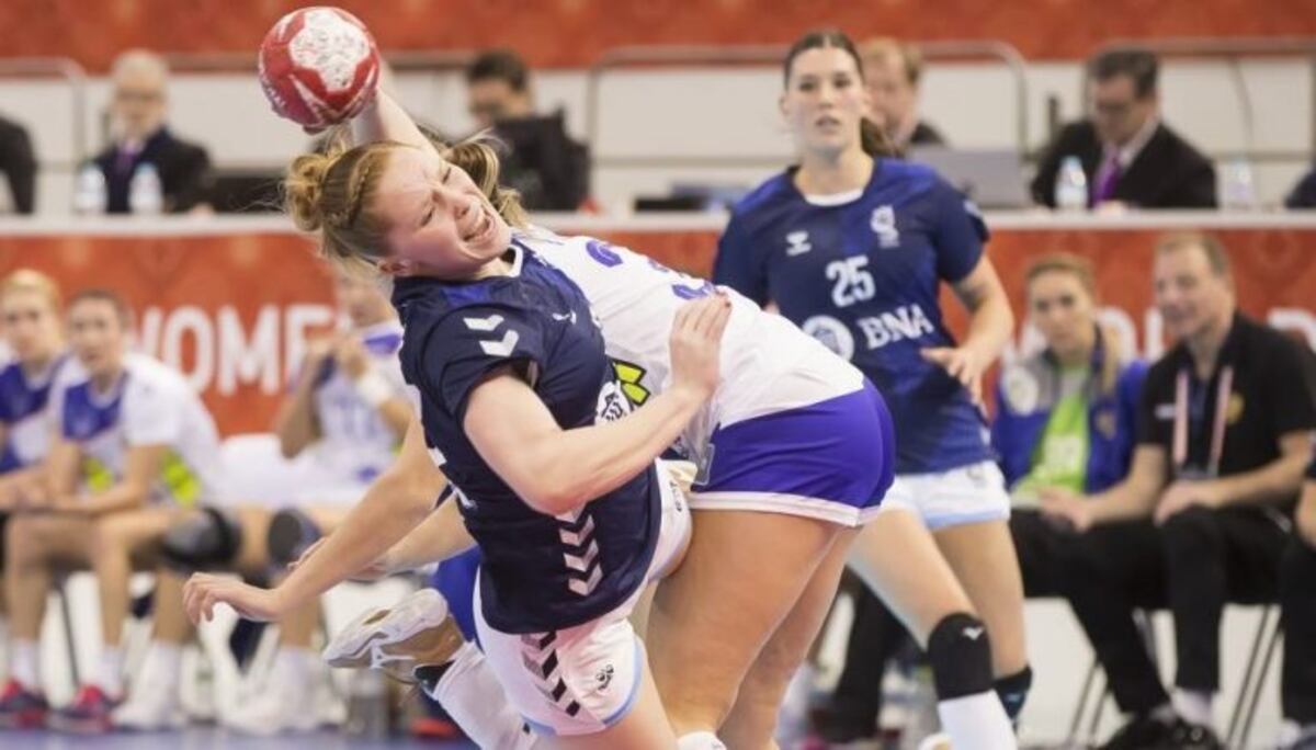 La selección femenina de handball cayó ante Rusia en el Mundial de Japón