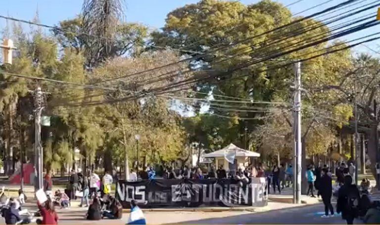 La UNLaR retoma las mesas de examen luego de las protestas