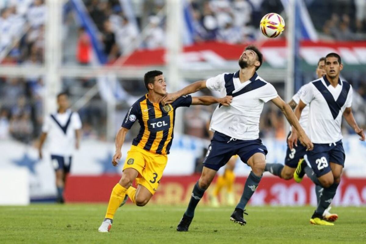 Los suplentes de Central no dieron abasto y Vélez se impuso en busca de la Libertadores