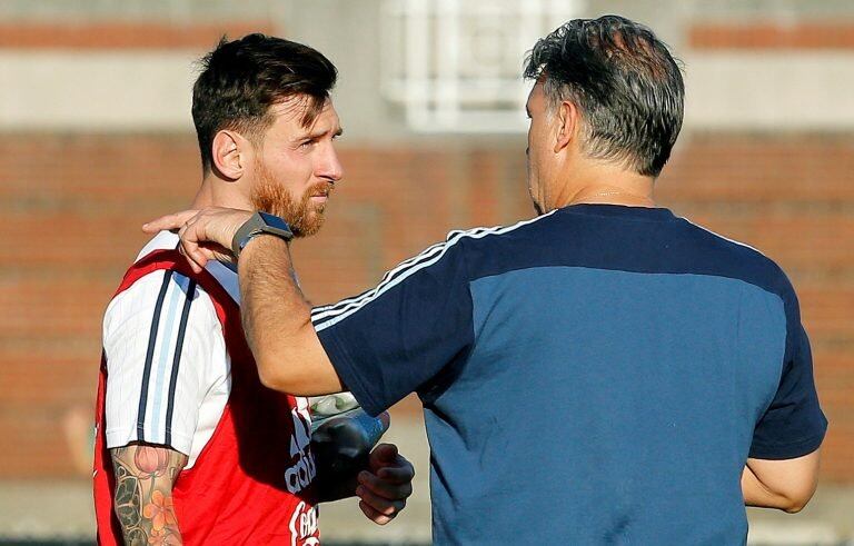 Por su parte, a la hora de opinar sobre su día a día con Messi, a quien también lo dirigió en la Selección Argentina (Foto: EFE/MAURICIO DUEÑAS CASTAÑEDA)