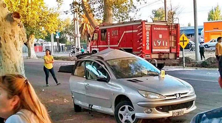 El Peugeot 206 trasladaba una pareja de Real del Padre (El Diario de San Rafael)