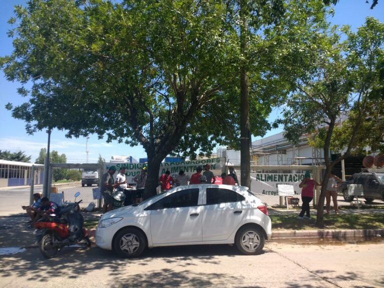 Protesta STIA frente a ARCOR