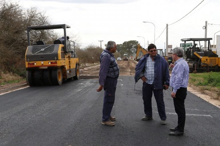 Pavimentación Barrancas del Paraná