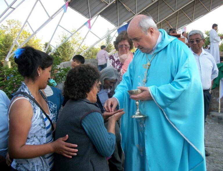 “Lo mejor que tenemos es el amor que hay en nuestros corazones, eso no tiene barreras, es capaz de trasformar las realidades más duras", dijo el monseñor Fernández.