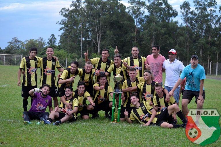 Atlético Campo Grande venció a Atlético Iguazú por la Liga Obereña de Fútbol.