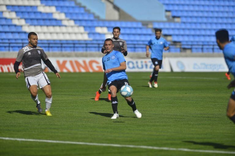 El amistoso entre Belgrano y Gimnasia de Mendoza.