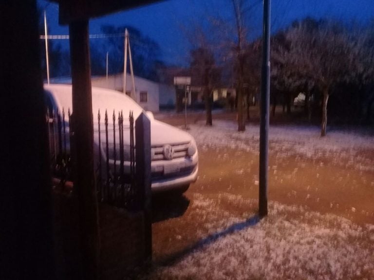 Las nevadas llegaron al sur provincia y agosto se despide con un paisaje vestido de blanco.