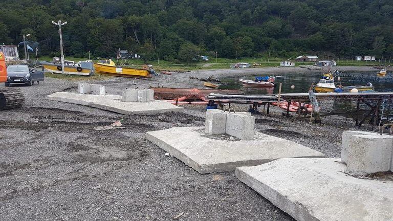 Avanza la construcción del muelle para pescadores de Almanza.