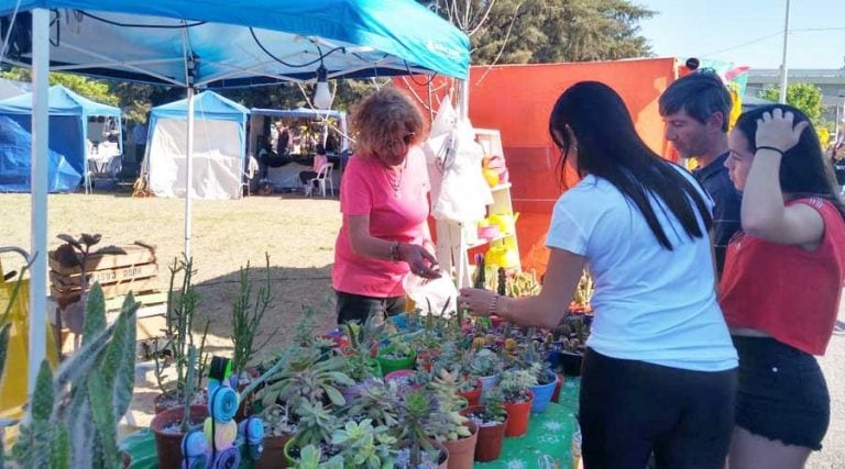 Feria de artesanos en el Medasur (Vïa Santa Rosa)