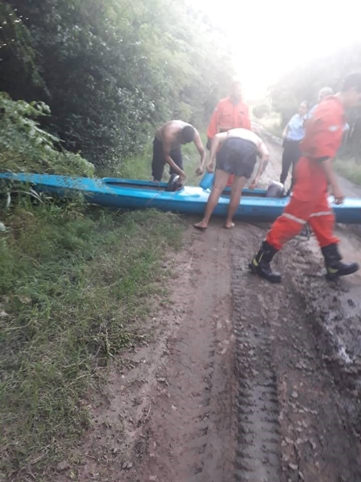 Bomberos Voluntarios de Arroyito rescate acuático de personas