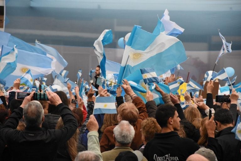 El acto en Rafaela tuvo unos 3.000 asistentes, según los organizadores de Juntos por el Cambio. (Mario Liotta / Todo un palo)