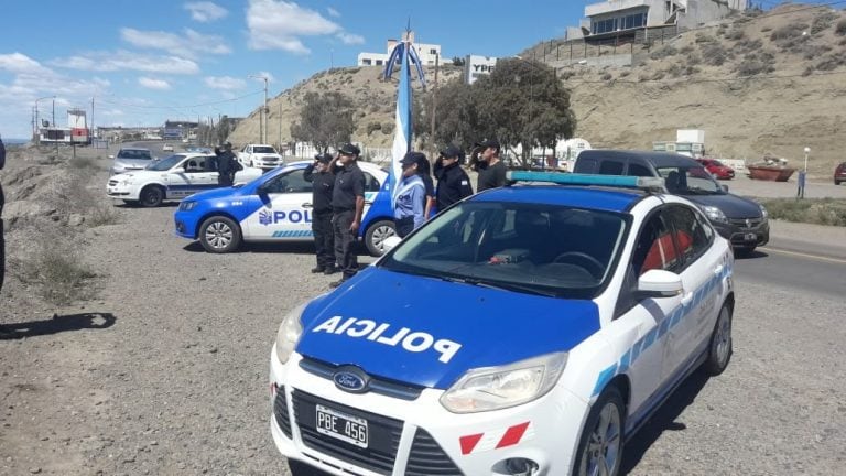 policia homenajeó a tripulantes del ara san juan