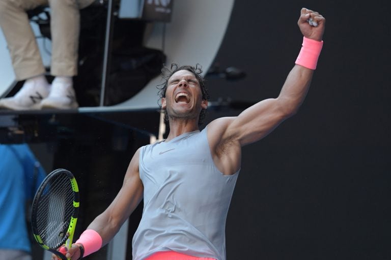 El tenista español Rafael Nadal, el 17/01/2018 en Melbourne, Australia, durante el partido que lo enfrentó con el tenista Leonardo Mayer. El español venció al argentino y avanzó con firmeza a la tercera ronda del certamen. 
(Vinculado al texto de dpa "Nadal vence a Mayer y sigue firme su camino en Australia" del 17/01/2018) foto: Tracey Nearmy/AAP/dpa