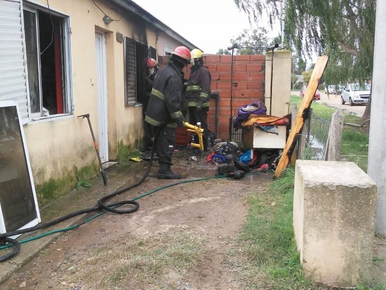 Incendio en vivienda de calle León bis 1293