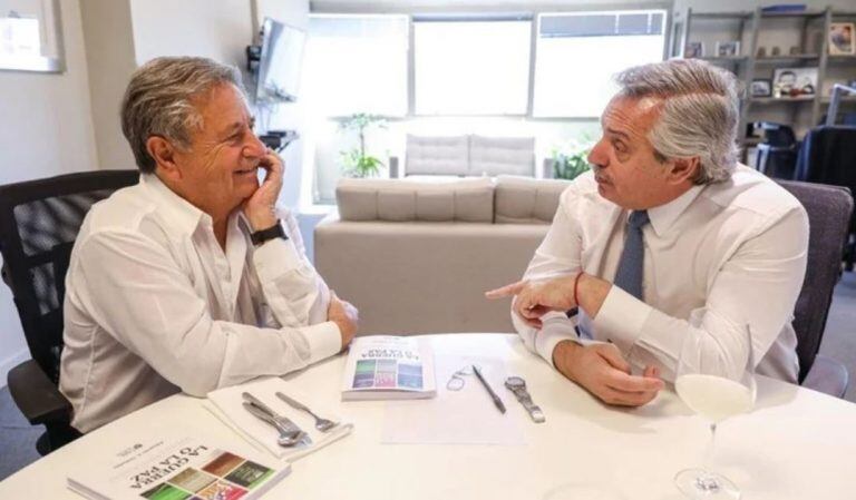 Eduardo Duhalde y Alberto Fernández (Foto: Clarín)