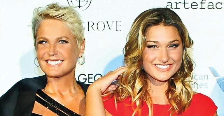 Xuxa junto a Sasha Meneghel (Web)