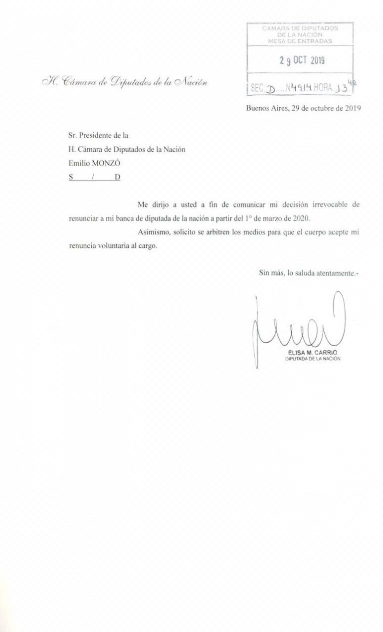 Elisa Carrió renunció a su banca de diputada nacional.