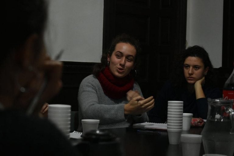 Estudiantes secundarios invitados a participar de debate noche rosarina