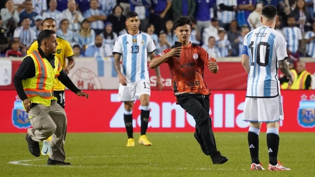 Kenneth Leiva, el hincha de Huracán que quiso saludar a Messi.