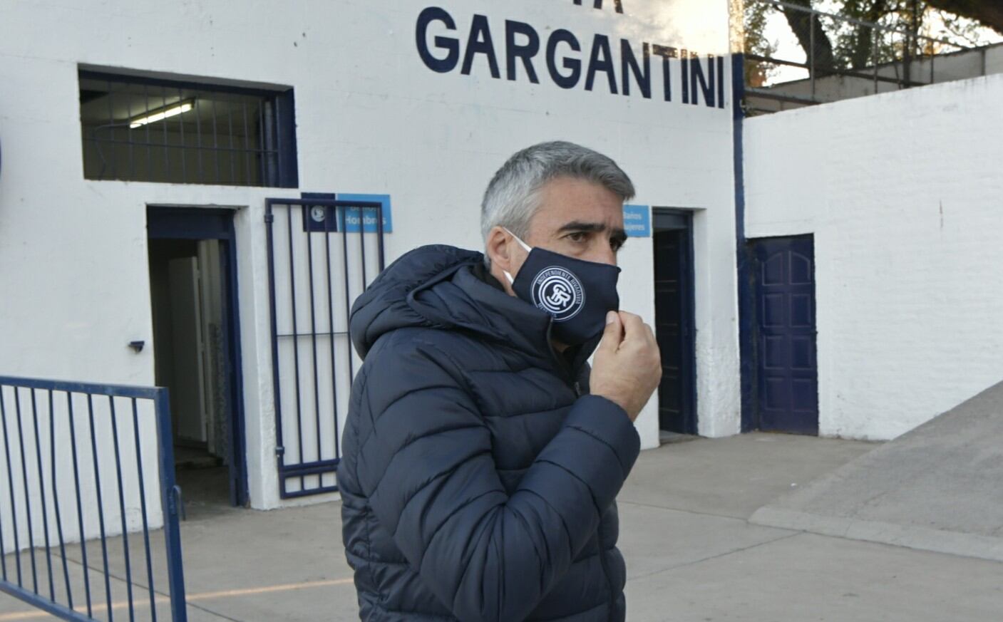 Gabriel Gómez, técnico de Independiente Rivadavia.