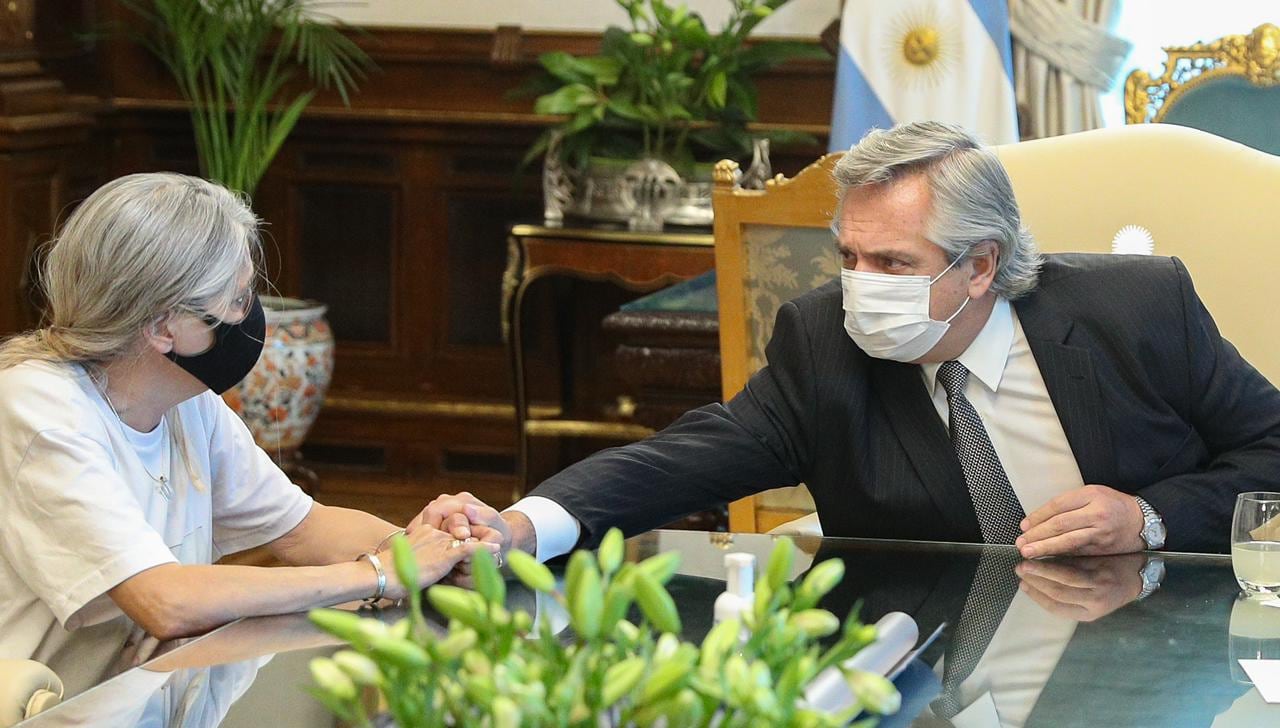 Los padres de Úrsula Bahillo se reunieron con el Presidente de la Nación en Casa Rosada. Gentileza Presidencia