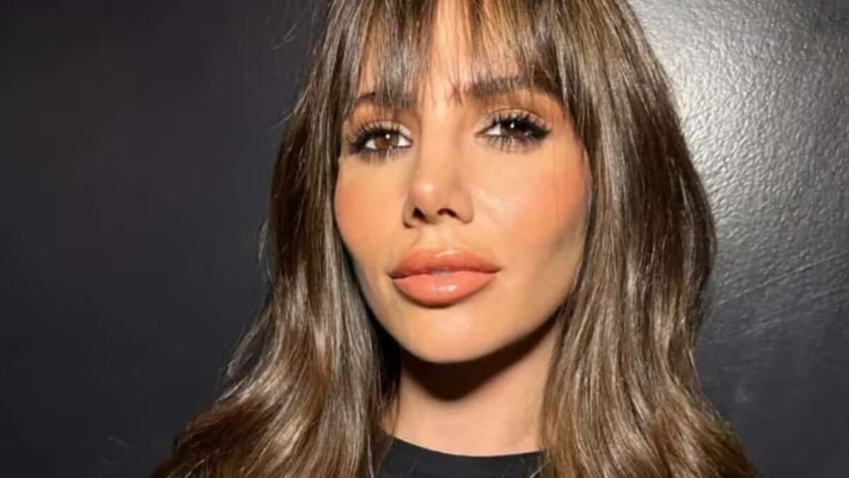 Así fue el espectacular debut de Romina Uhrig en la calle Corrientes