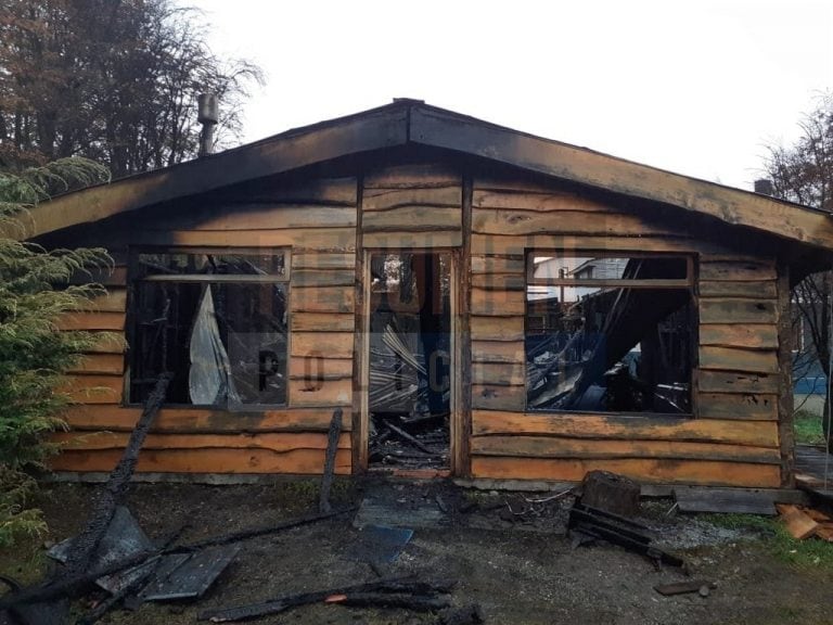 Incendio consumió por completo una vivienda en la ciudad de Tolhuin