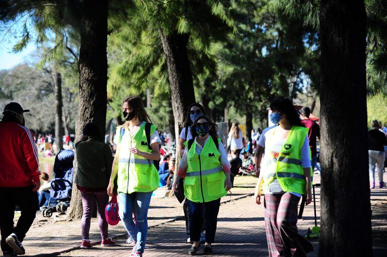 Fuerte operativo de control en parques de la Ciudad por el Día de la Primavera. (Germán García Adrasti)