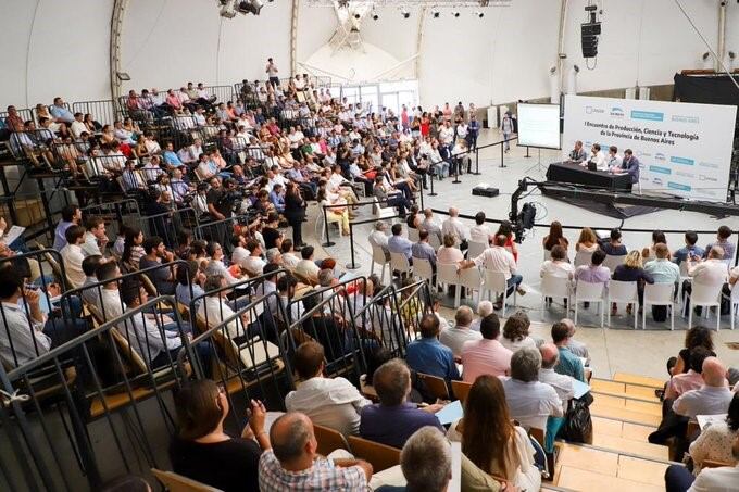 Fhurer presente en el Primer Encuentro de Producción, Ciencia y Tecnología de la Provincia de Buenos Aires