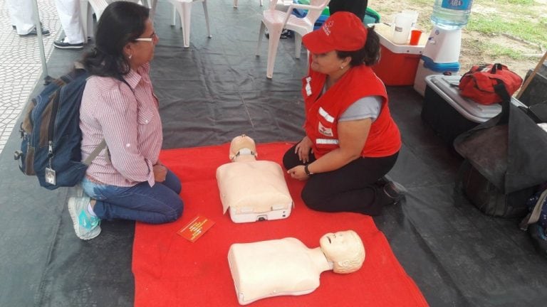 Enseñando técnicas de RCP