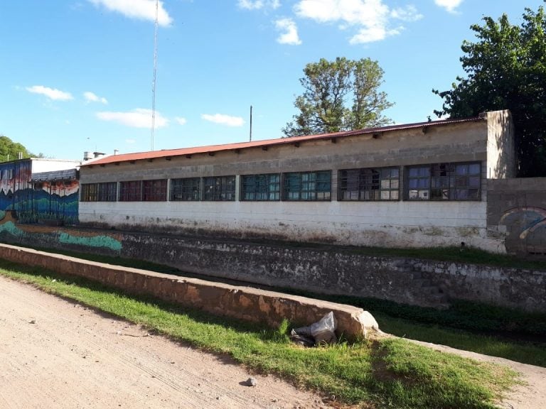 El nuevo edificio está paralizado por falta de fondos nacionales (Vía Villa Allende).