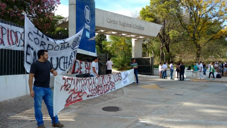 Protesta en Plaza de las Américas.