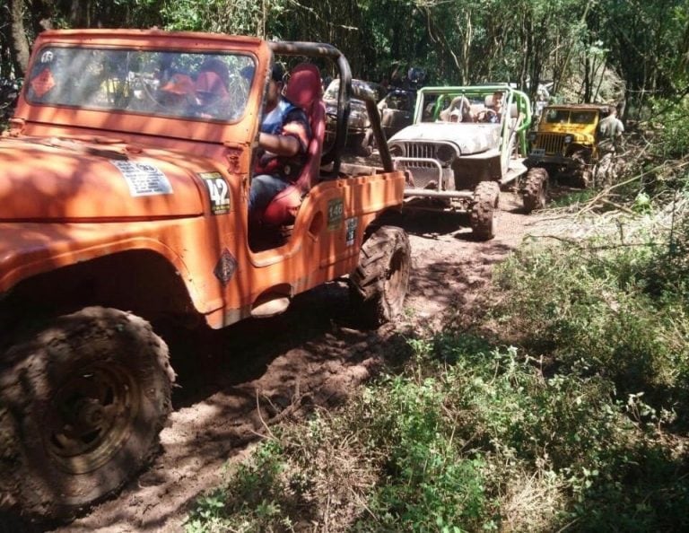 Cuarto Encuentro de Jeep en Eldorado.