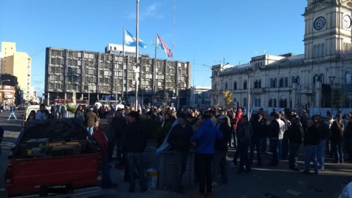 Productores protestan por la anulación del Decreto que permite la aplicación de agroquímicos
