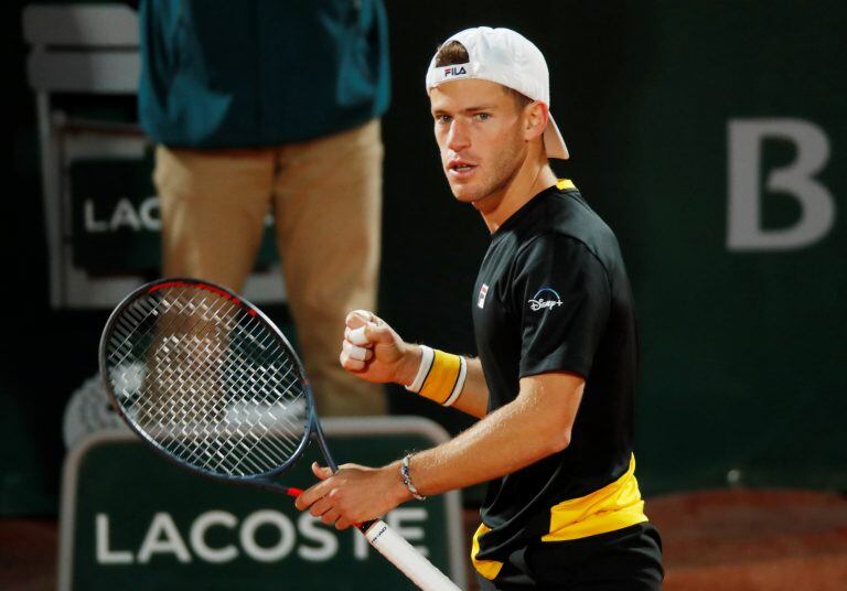 Roland Garros, Diego Schwartzman festeja la victoria (REUTERS)