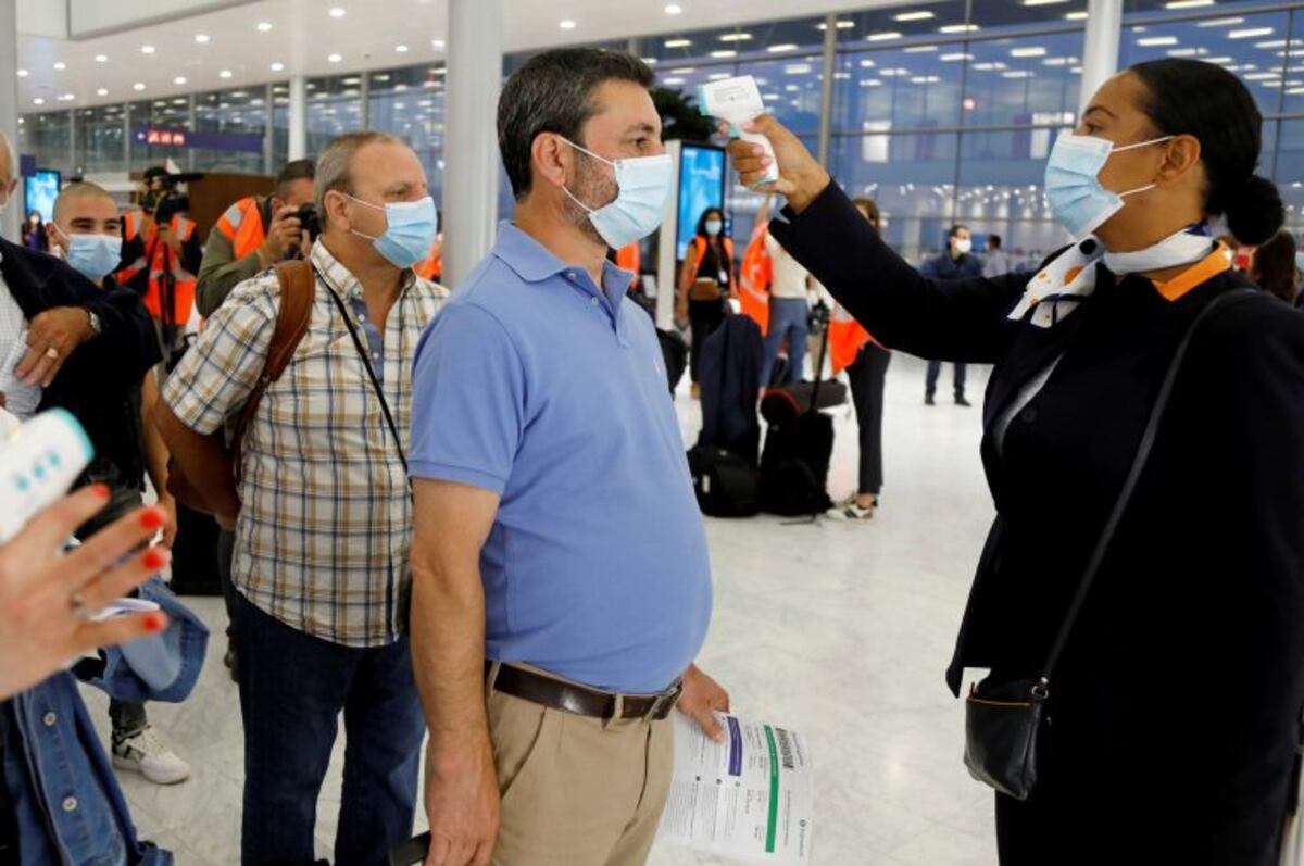 Publicaron un informe que explica cómo se expandió el coronavirus por los viajes entre países