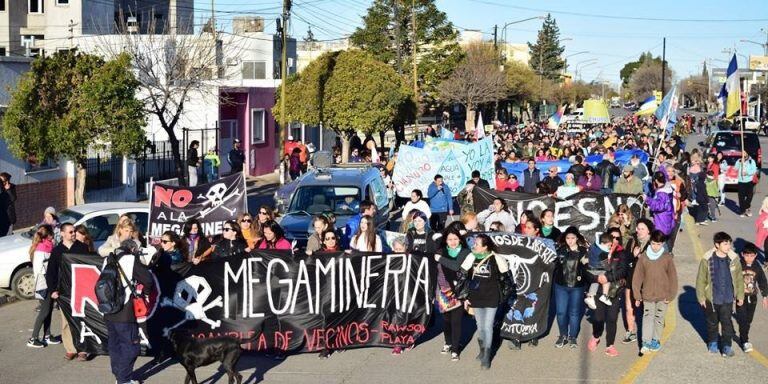 Marcha contra megaminería.