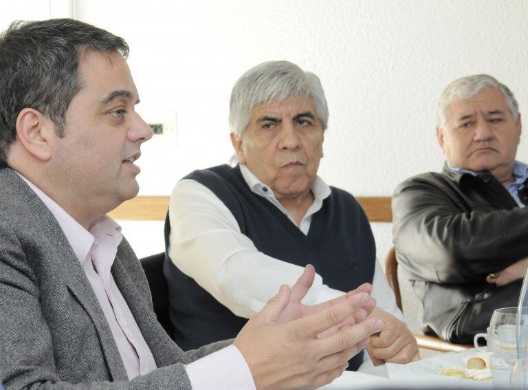 Jorge Triaca con Hugo Moyano.