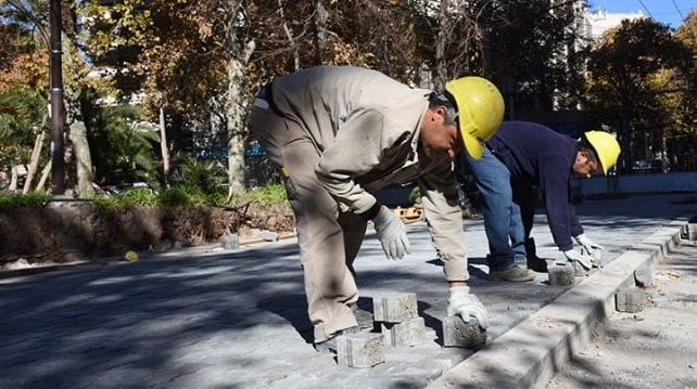 "Se hizo una plaza accesible, se redujo su nivel, ya que era elevada y se debía acceder por escalones", contó Isgró.